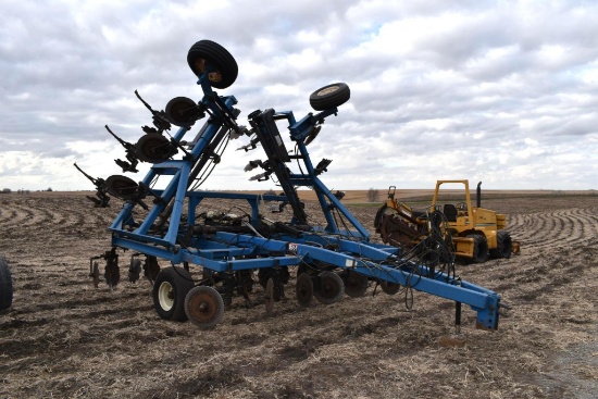 DMI 4100 12 shank anhydrous applicator