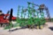 2010 John Deere 2210 32' field cultivator