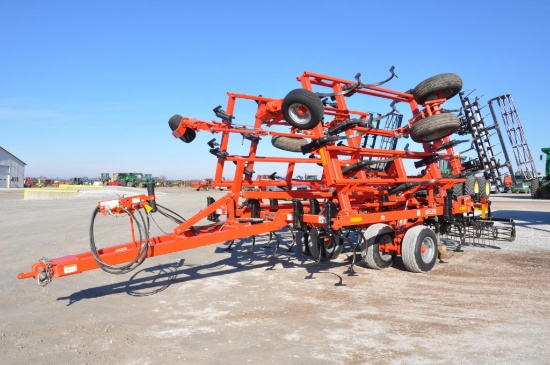 2013 Kuhn Krause 5635 22.5' field cultivator