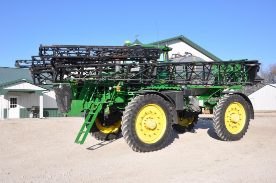 John Deere 4930 self-propelled sprayer