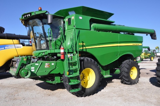 2014 John Deere S660 2wd combine