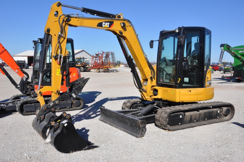 16 Cat 305e2 Cr Mini Excavator Heavy Construction Equipment Online Auctions Proxibid