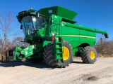 2013 John Deere S680 4wd combine