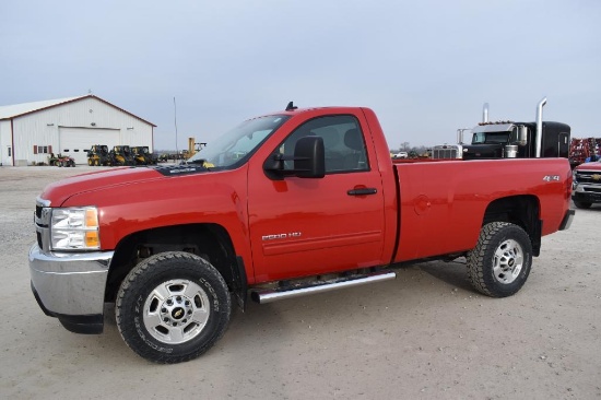 2013 Chevrolet 2500 HD 4wd pickup truck