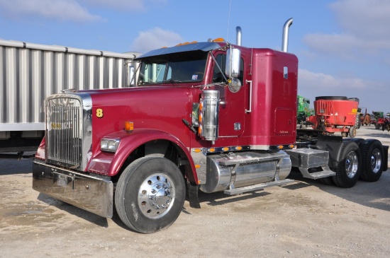 2006 Freightliner semi