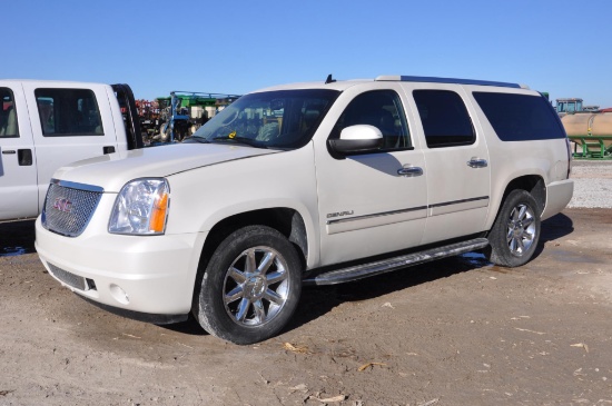 2010 GMC Yukon XL Denali SUV