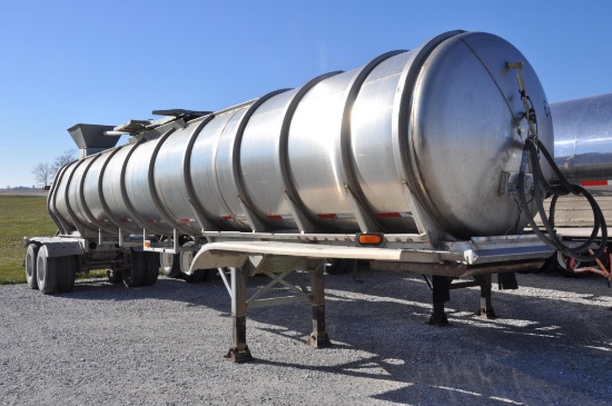 1993 Stainless Tank & Equipment...6500 gal. stainless steel tanker