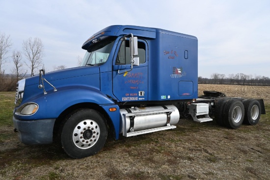 2001 Freightliner Columbia semi