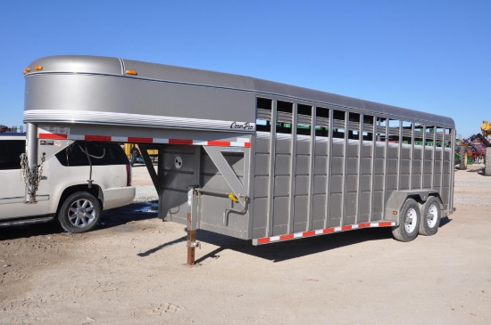 2014 Corn Pro 20' steel gooseneck livestock trailer