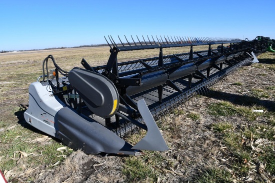 AGCO 9250 35' DynaFlex draper head