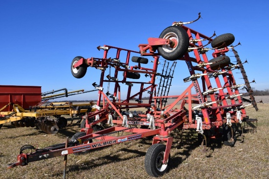 Wil-Rich Quad-5 32' field cultivator