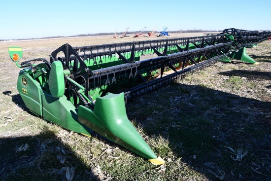 John Deere 630F 30' HydraFlex platform