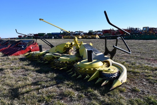 2011 John Deere 770 SPFH 10 row rotary silage head