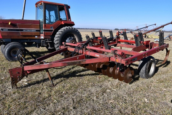 Case IH 6500 9-shank disc chisel