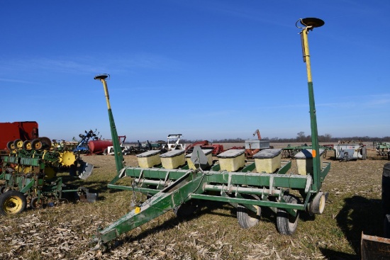 John Deere 7000 6 row 30" planter