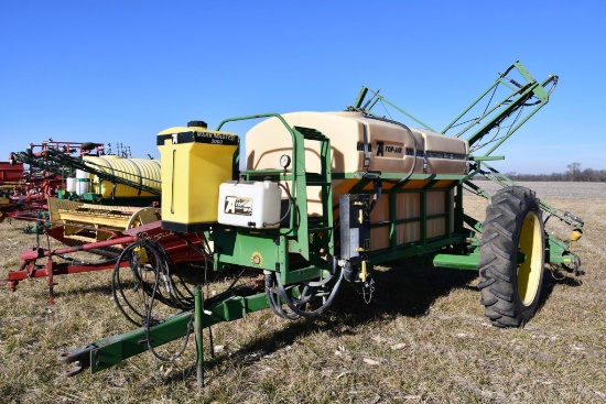 Top Air 1100 pull-type sprayer