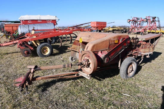 New Holland Super 68 square baler