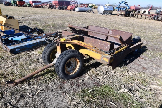 Soil Mover 2.5 yd. hyd. dirt scraper