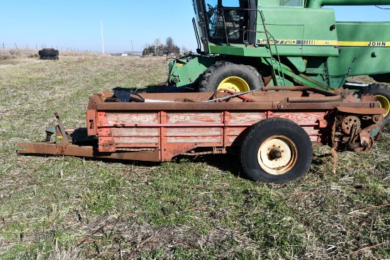 New Idea 213 manure spreader