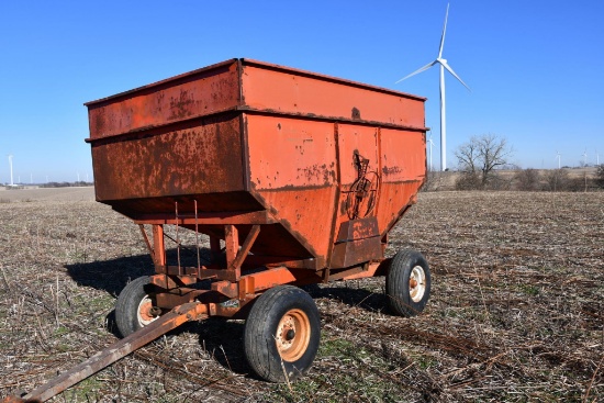 Killbros 350 gravity wagon on Bradford 10-ton gear