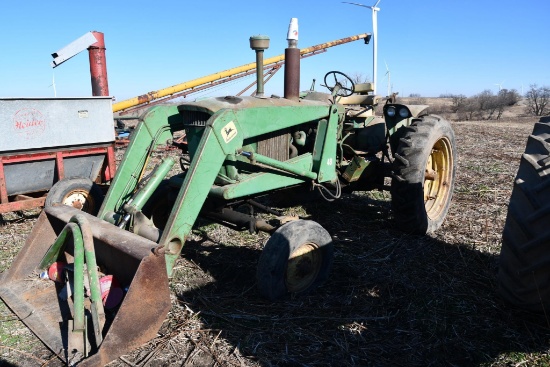 John Deere 3010 wide front 2wd tractor