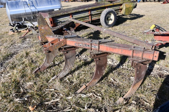 Brillion 7-shank 3-pt. v-ripper