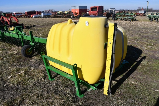 John Deere 800 gal. sprayer tank