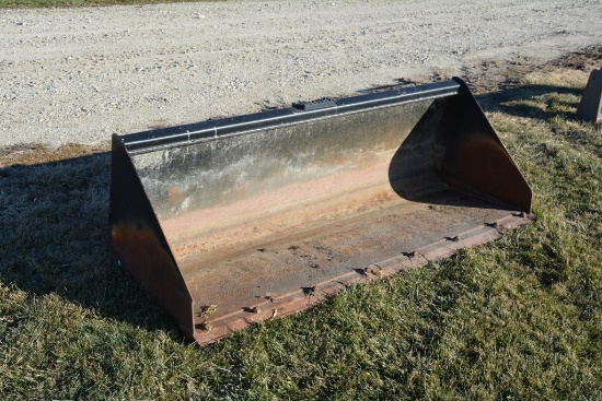 John Deere Worksite Pro U84. 84" material bucket