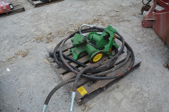 (2) spindles & tie rods & hyd. hoses off 2wd S-Series Combine