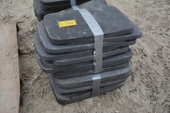 (21) Kinze planter box lids