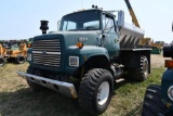 Ford L8000 spreader truck