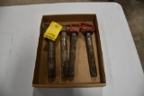 flat of hitch pins