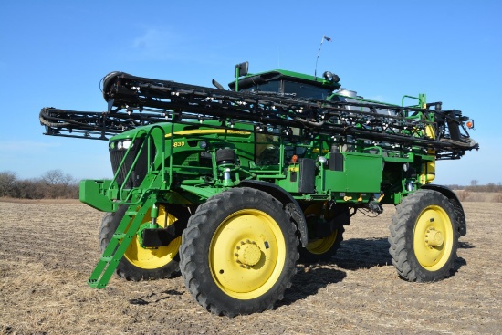 2012 John Deere 4830 self-propelled sprayer