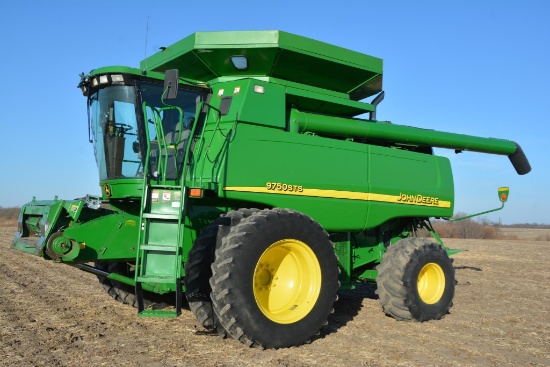 2002 John Deere 9750 STS 2wd combine