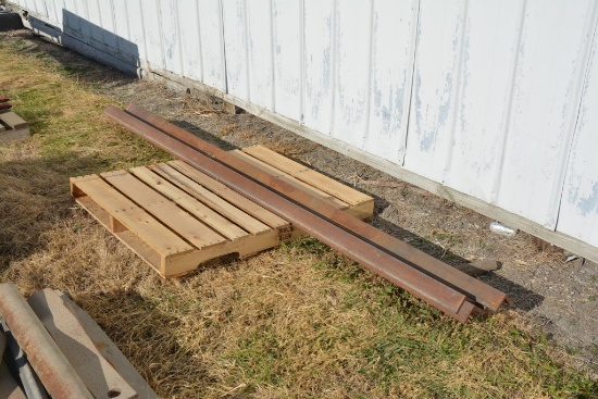 122 x 4" x ..." angle iron