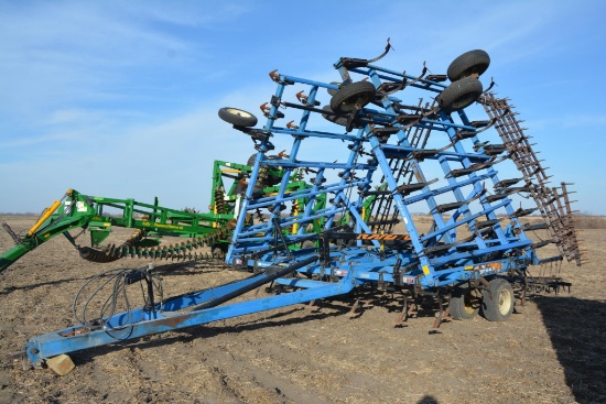 DMI Tiger Mate II 38 1/2' field cultivator