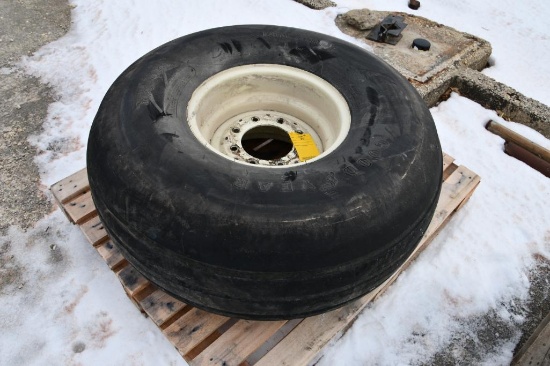 16.5L-16.1 tire and 8-bolt wheel
