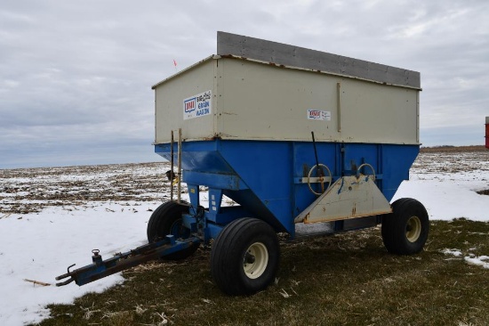 DMI D450 gravity wagon
