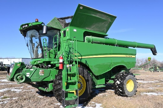 2015 John Deere S680 2wd combine