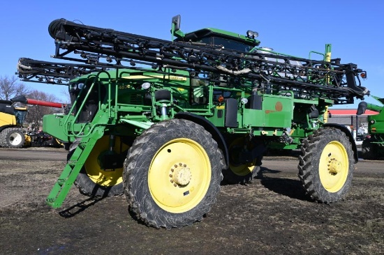 2011 John Deere 4830 self-propelled sprayer