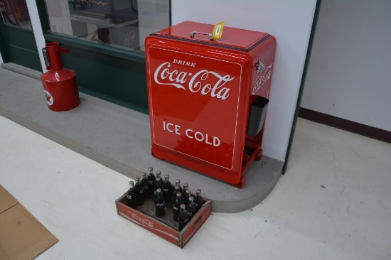 Metal embossed Coca-Cola flip open lid cooler