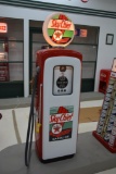 Texaco Sky Chief Wayne gas pump w/ reproduction globe