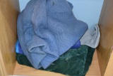 (3) moving/packing blankets