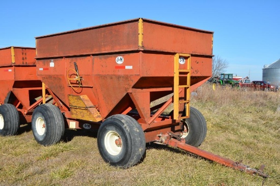 J & M 350-20 gravity wagon