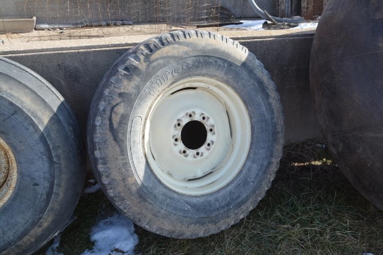 Firestone 22.5" tire and rim