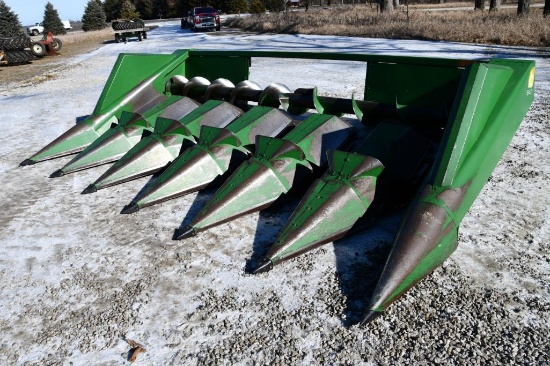 John Deere 643 6 row 30" corn head