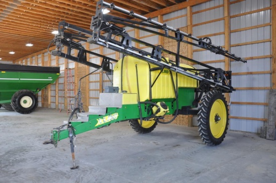 2011 Sprayer Specialties XLRD pull-type sprayer