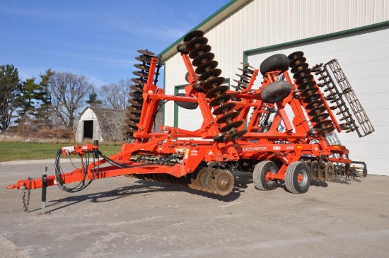 2013 Kuhn Krause 8000 Excelerator 30' vertical tillage tool