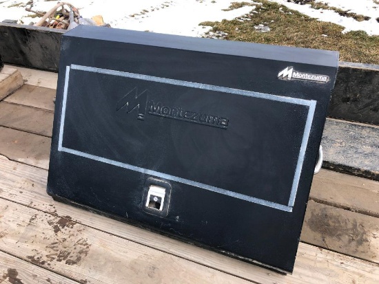 Montezuma 36" triangle toolbox