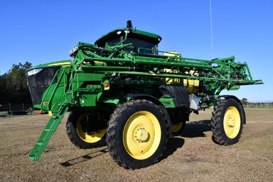 2016 John Deere R4030 self-propelled sprayer